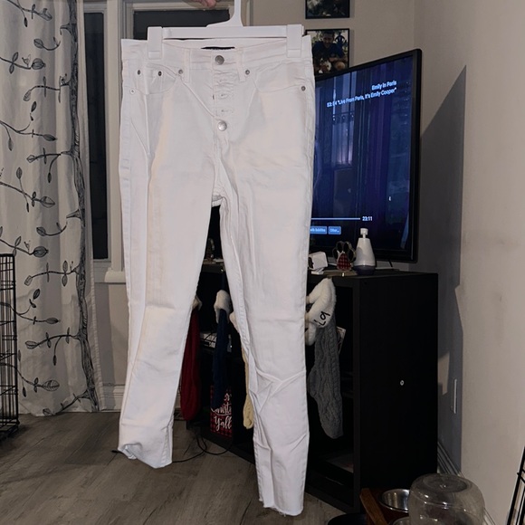 White jeans - Picture 1 of 2